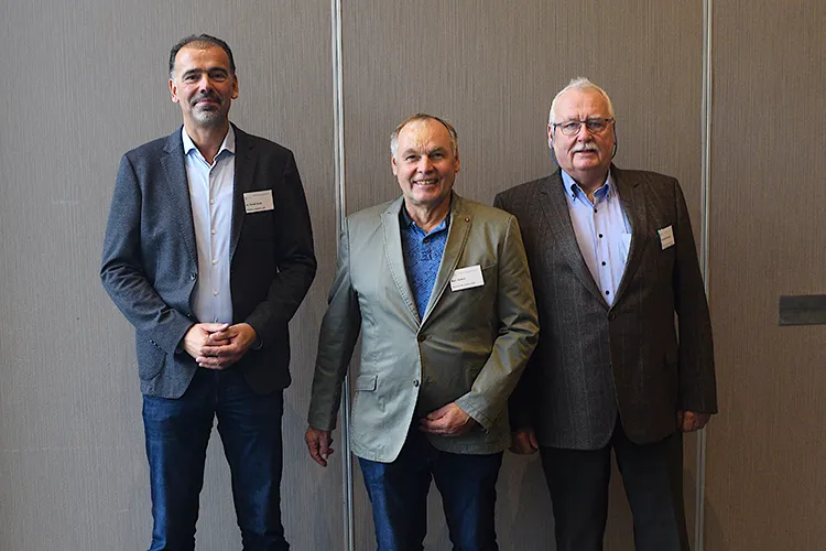 BDC-Vize Dr. Torben Kruse mit dem neuen BDC-Vorsitzenden Hans Deckers und Michael Schattenberg in Eindhoven (v. l.).